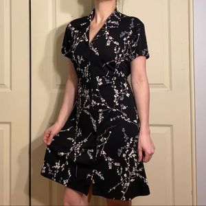 Alyn Paige - button front flower print dress